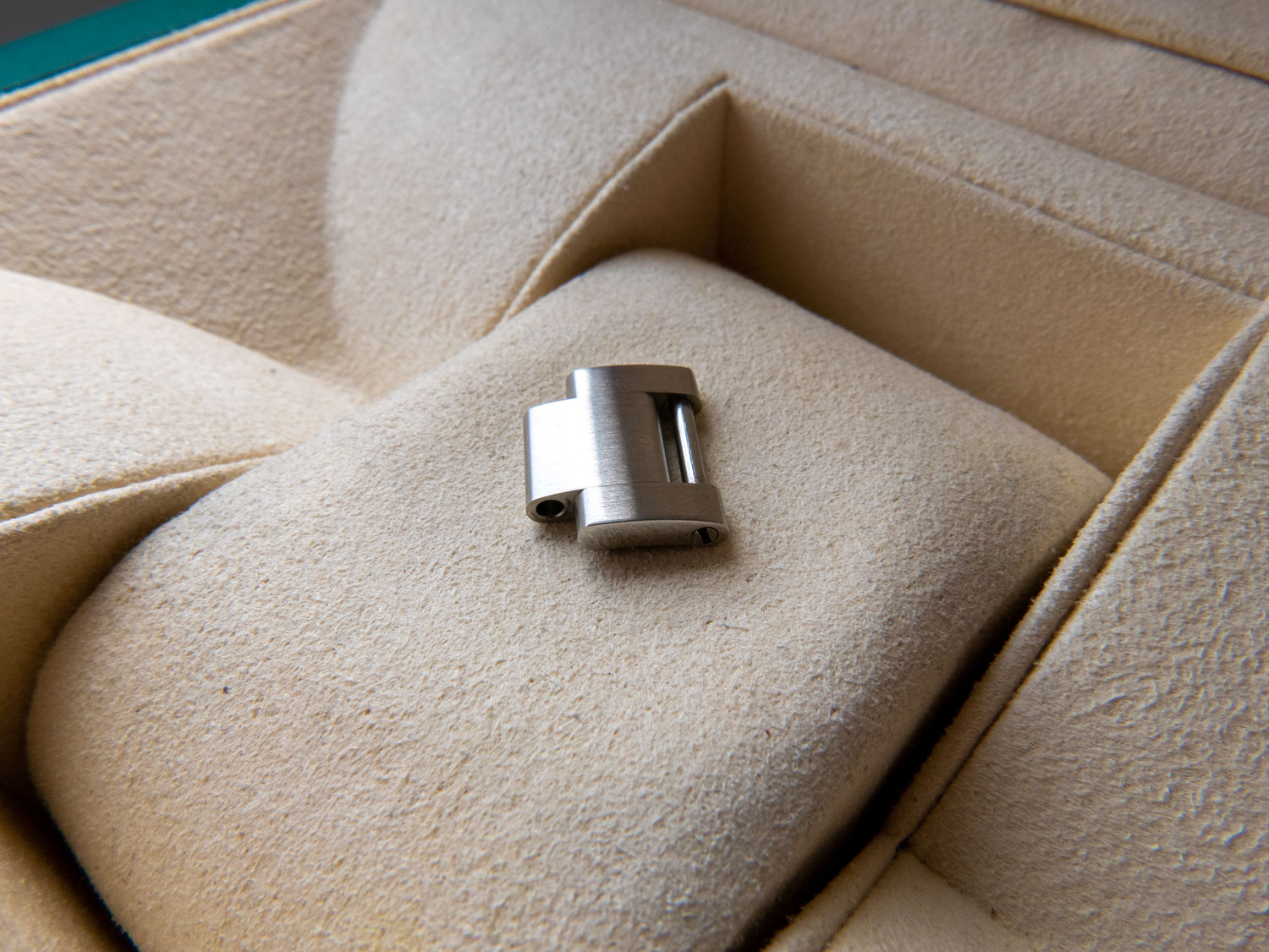 Genuine Rolex Sea-Dweller Oyster Bracelet Link - 116660